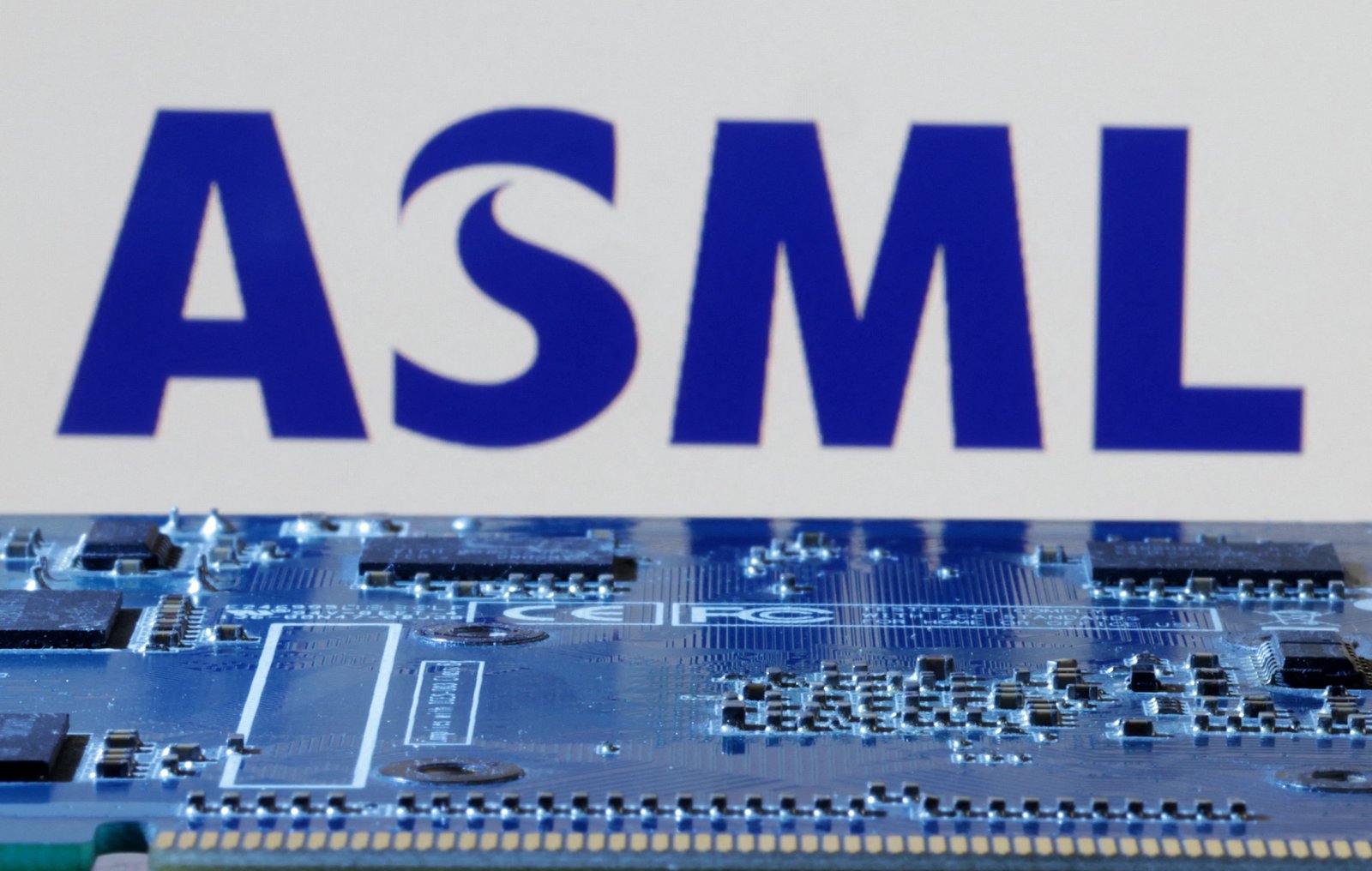 Chipmaker ASML to invest $1.3 billion in France's Mistral