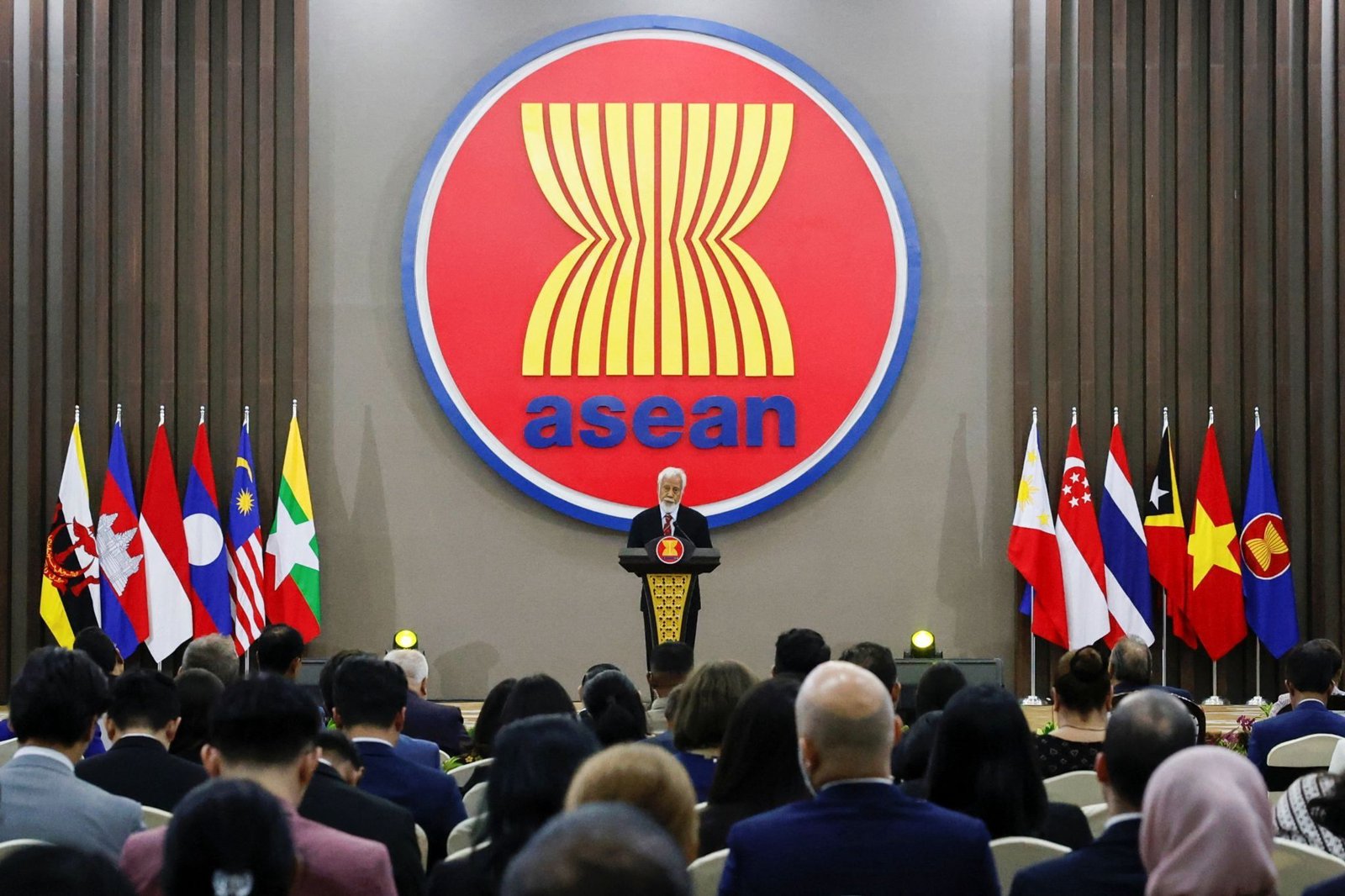 SE Asia leaders gather for summit amid shaky US ties