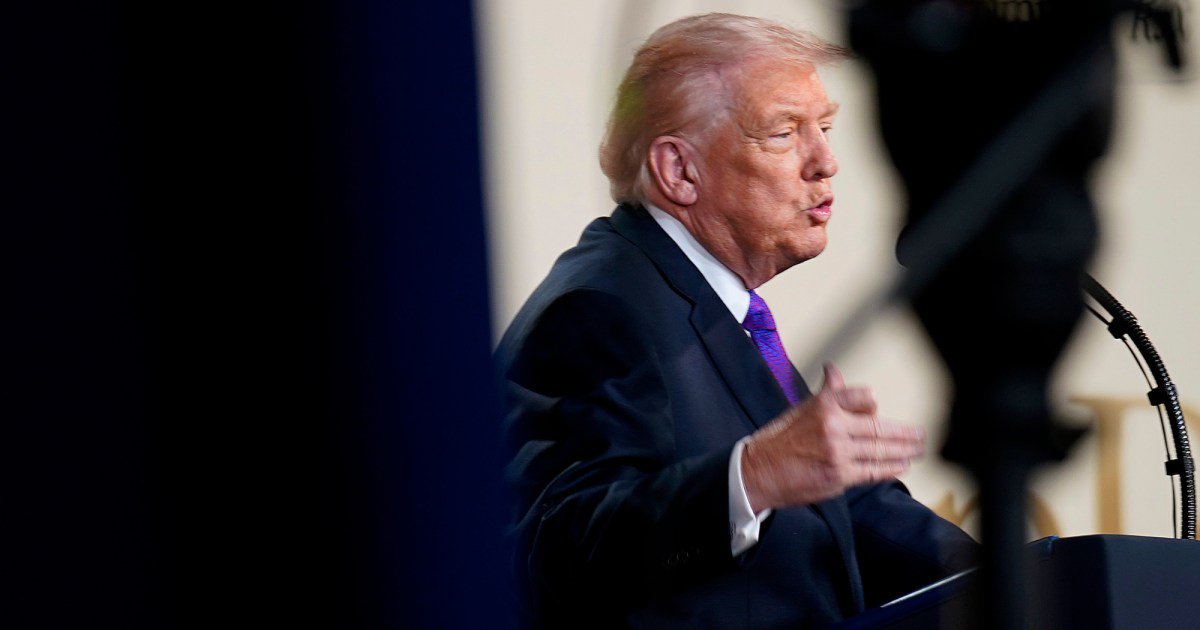 Trump Posts Video That Depicts Obamas as Apes