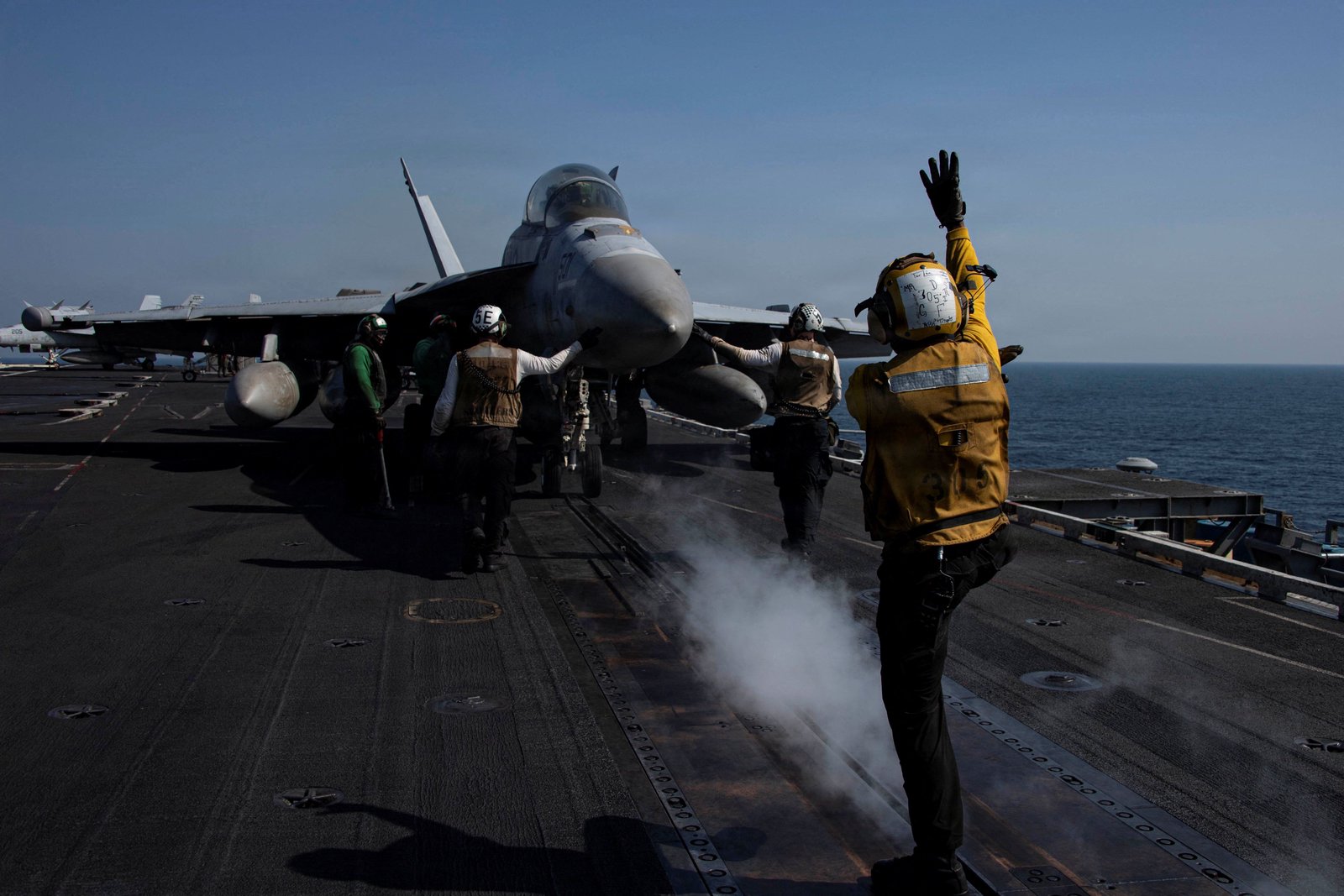 US digs in on Iran campaign