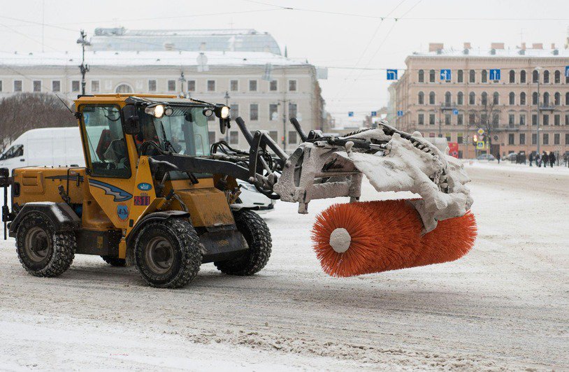Choosing Industrial Equipment That Holds Up Under Constant Outdoor Use
