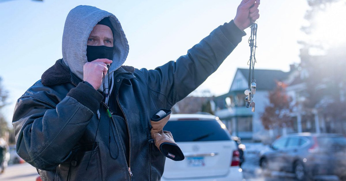 Meet the Minneapolis Neighbors Standing Up to ICE by the Thousands