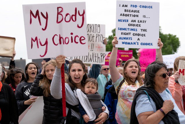 2025 Was a Year of Chaos for Reproductive Rights Under the Trump Administration