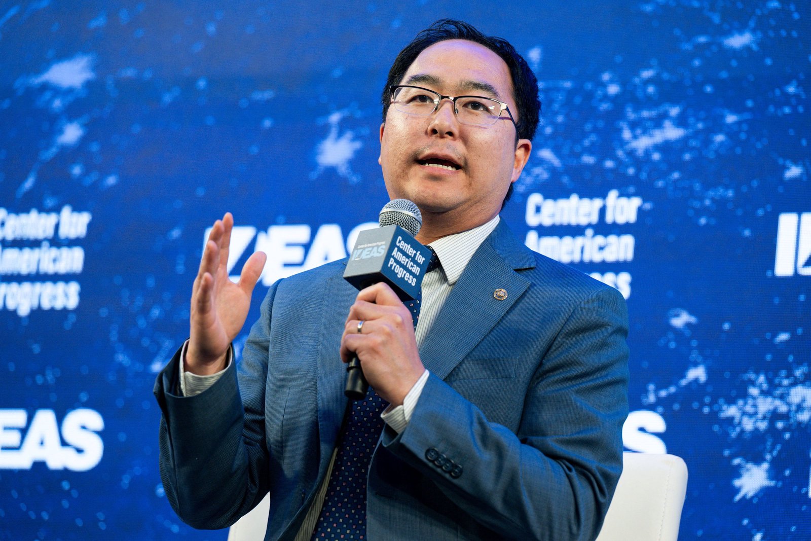 Senate Democrat proposes universal healthcare for kids