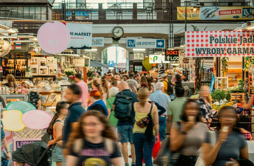 Why More Consumers Are Buying Everyday Products Online Instead of In Stores