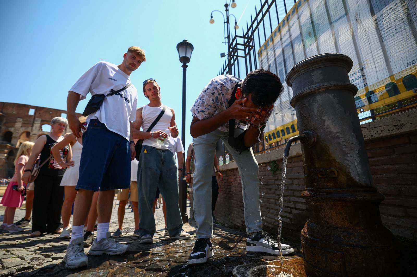 Europe bakes in a punishing heatwave