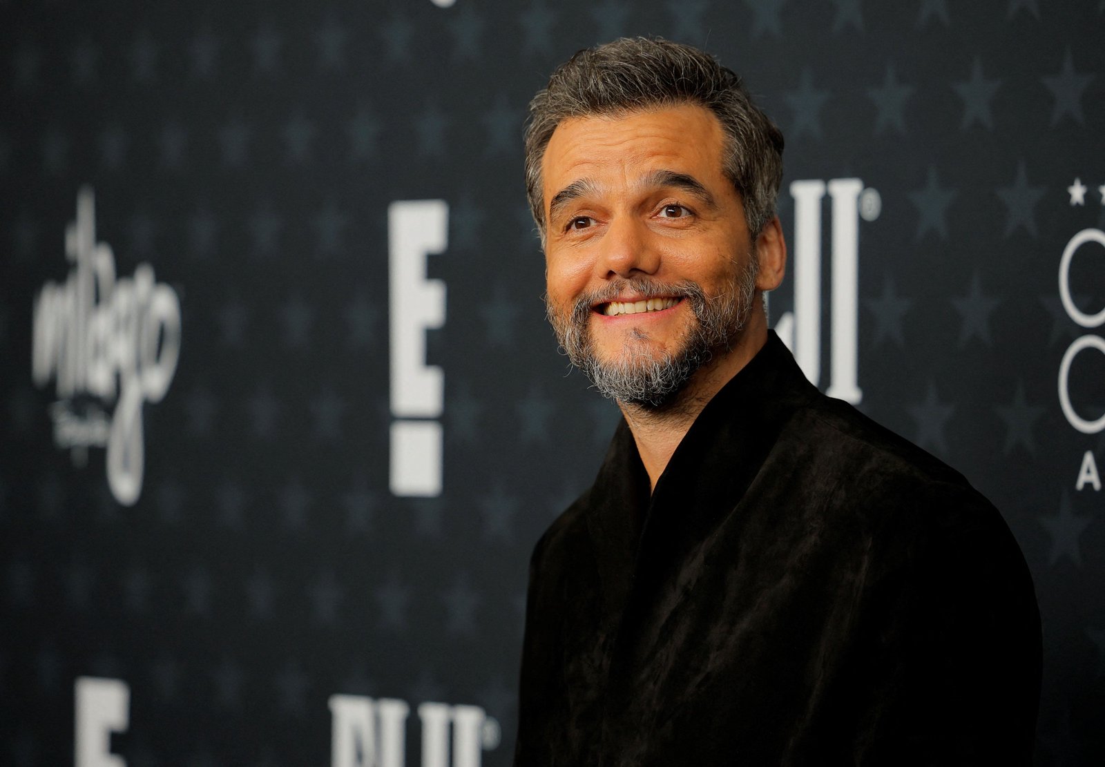 Oscars look beyond Hollywood