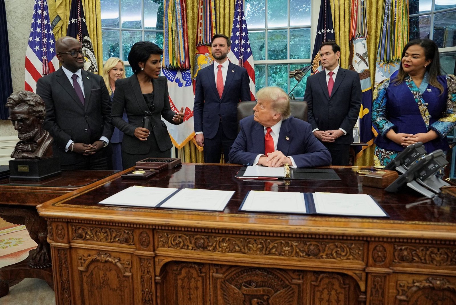 Trump hosts DRC-Rwanda peace deal