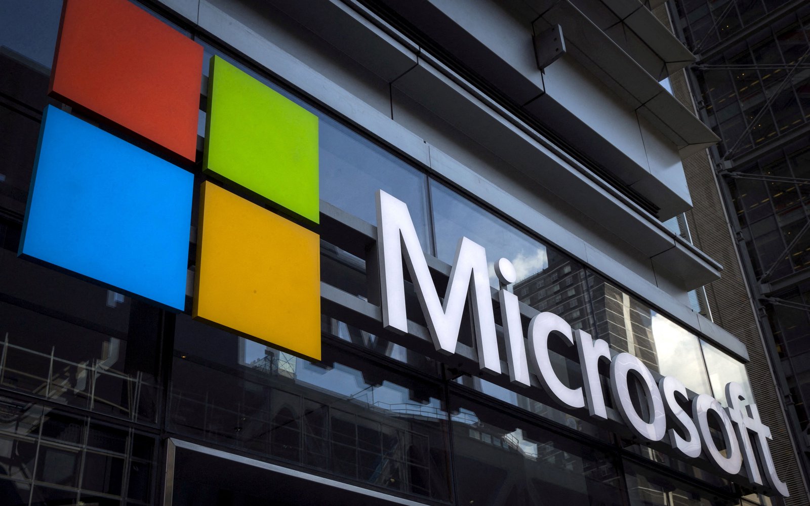 Microsoft to move most of hardware manufacturing outside of China
