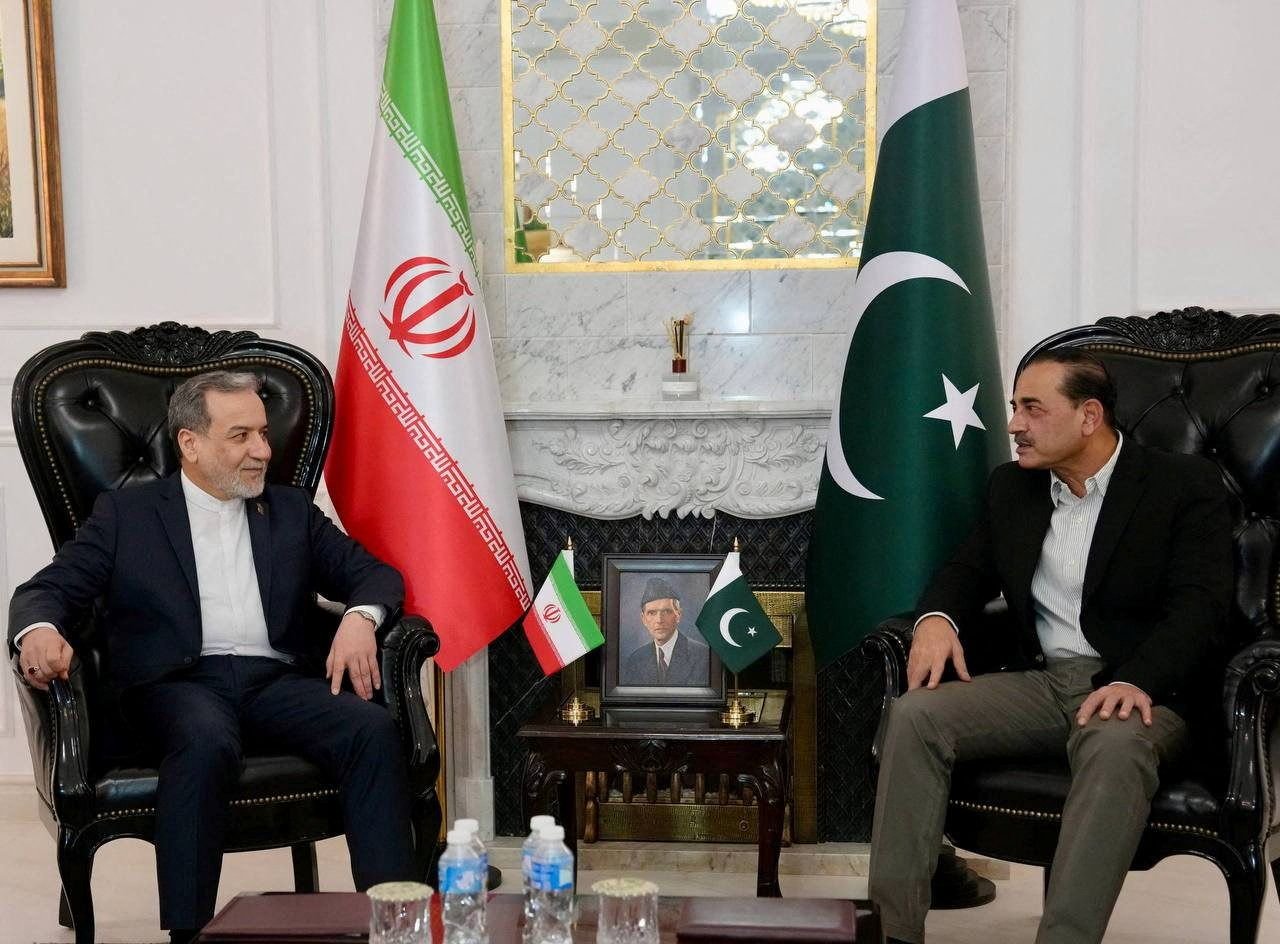 Pakistan seeks to revive deadlocked US-Iran talks