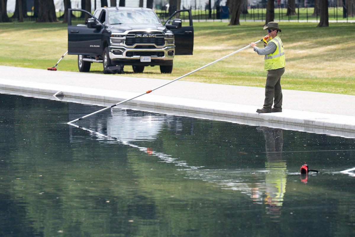 Trump’s Renovation Turns the Reflecting Pool Literally Toxic