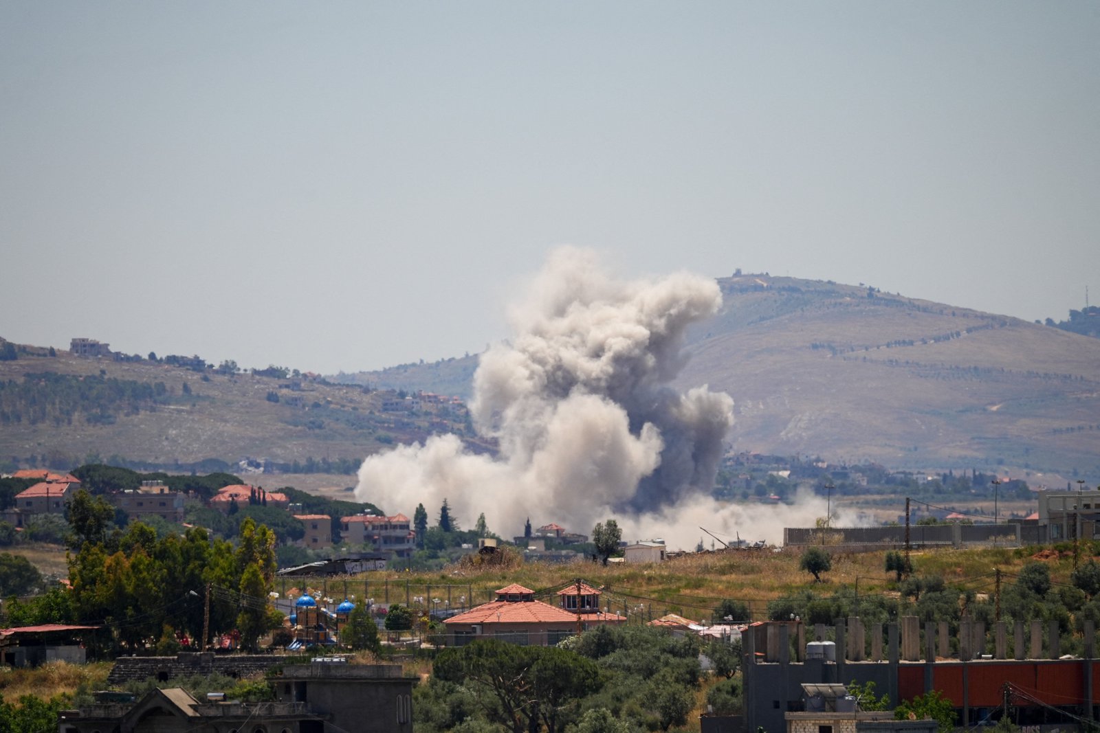 Israel, Lebanon agree ceasefire