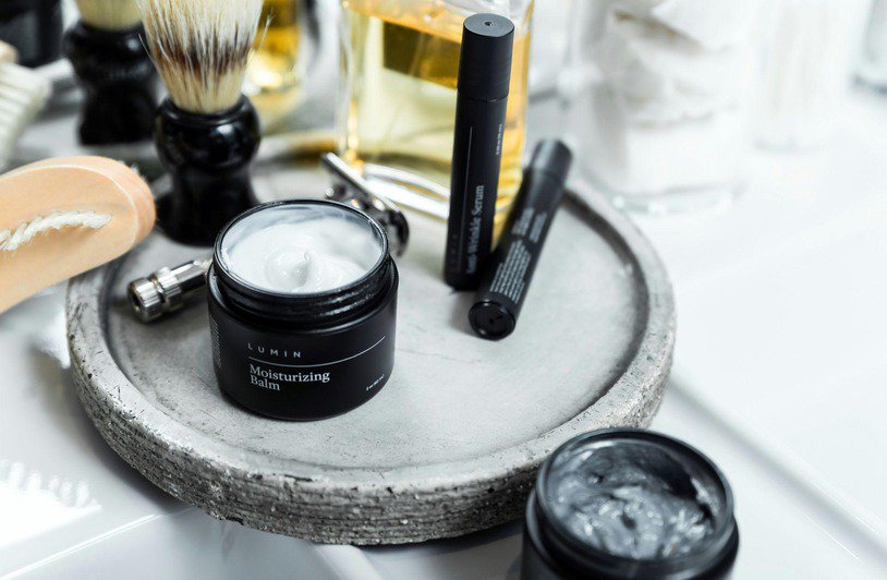 What Consumers Often Miss When Reading Wellness Product Labels Online