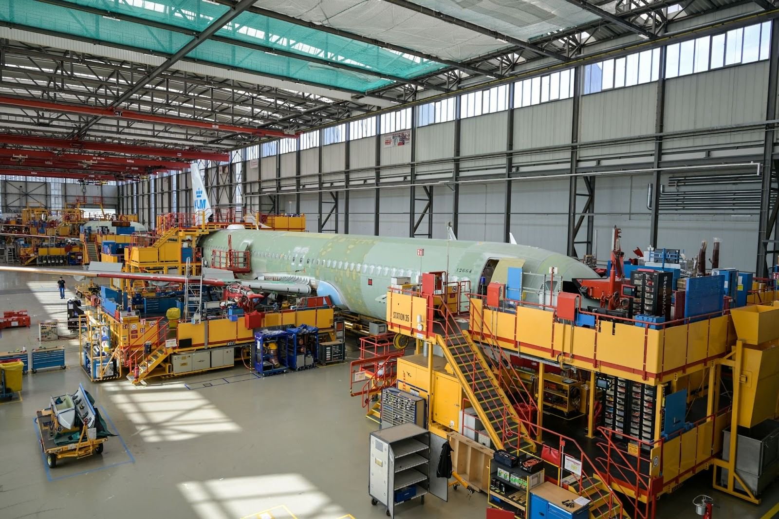 Airbus stock soars despite issues with bestselling jet