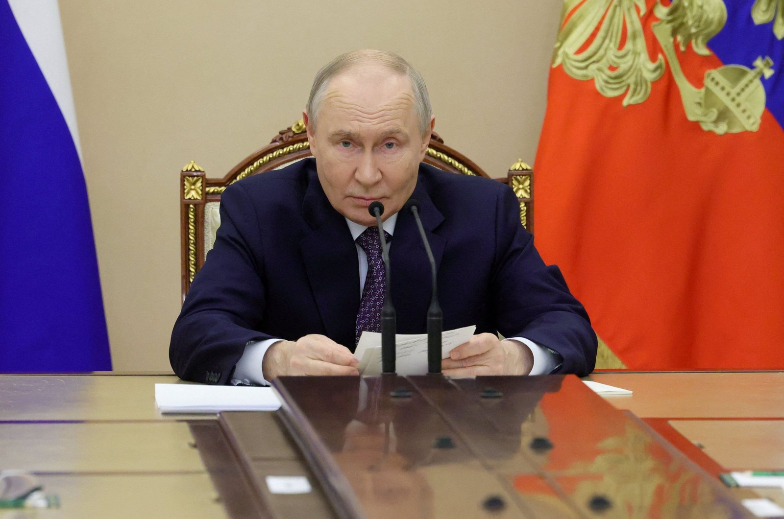Putin, Trump discuss brief Ukraine truce