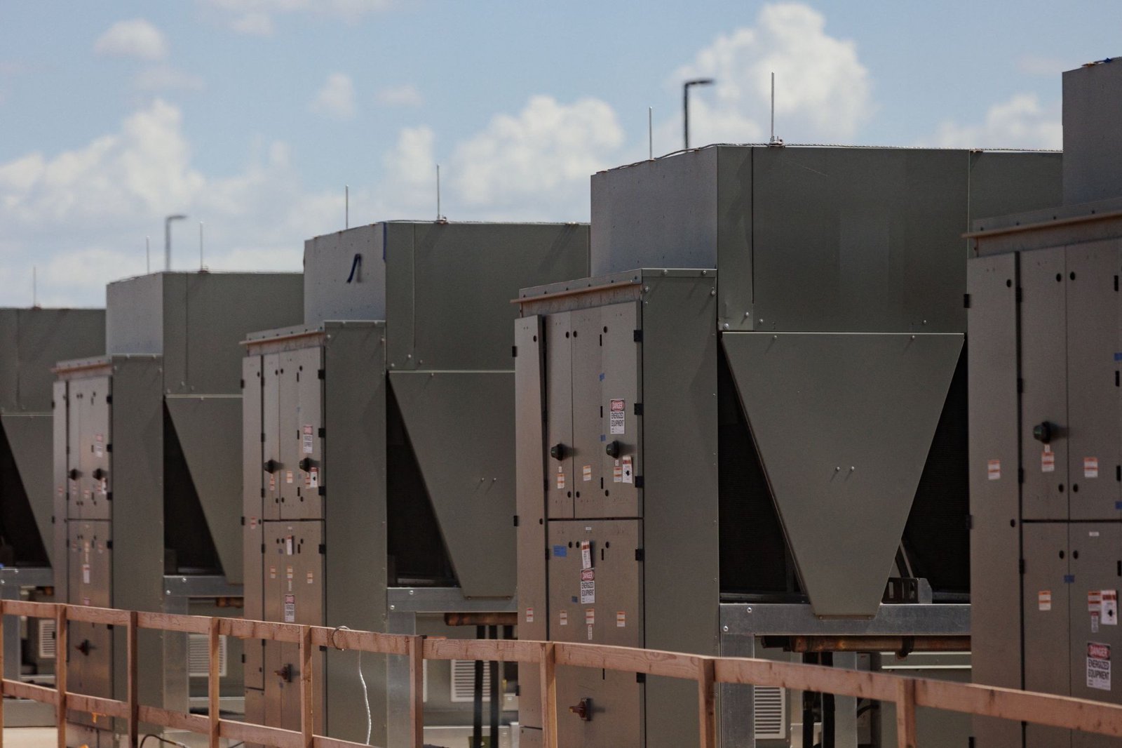 Data center energy challenges mount