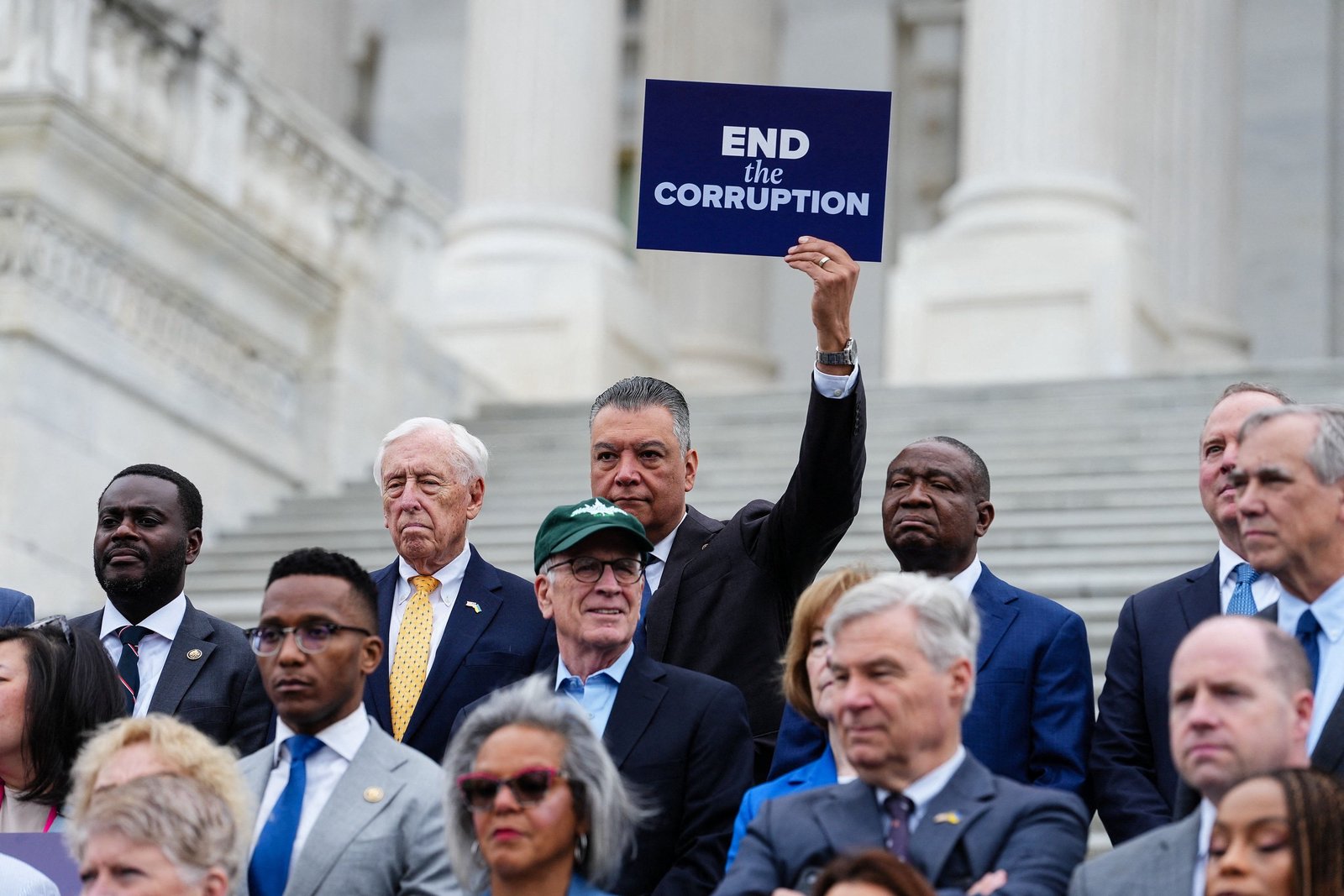 How Congress entrenched its own unpopularity by trying to rein in stock trading