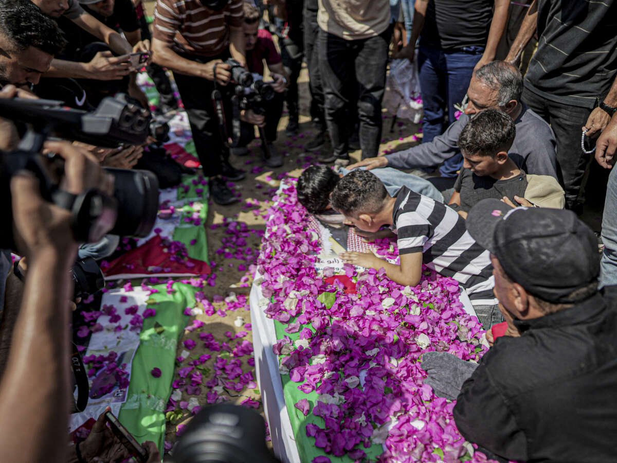 Gaza Holds Funeral for 112 Family Members Who Were Under Rubble Since 2023