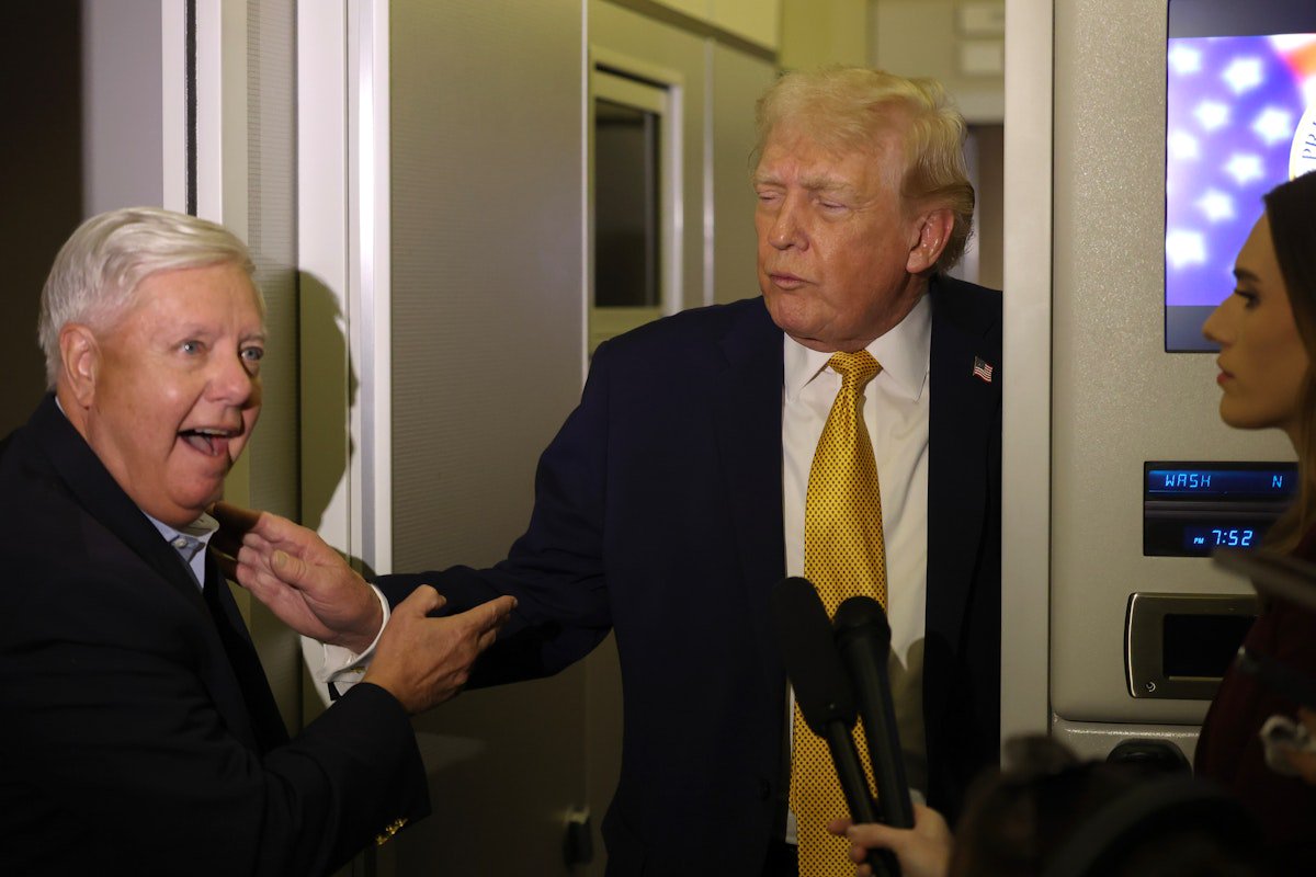  Lindsey Graham Mastered the Art of Sucking Up