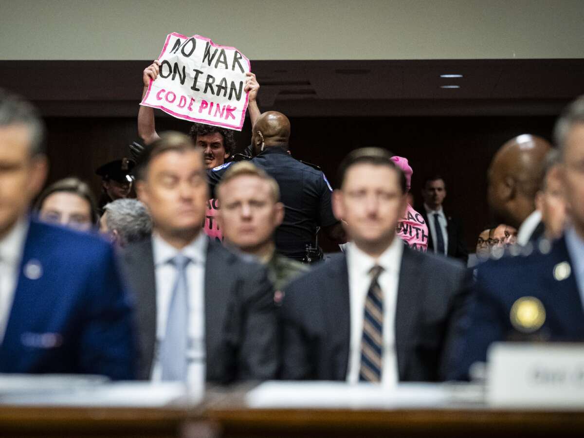 Warren Catches Hegseth Contradicting Himself on Alleged Military Stock Trading