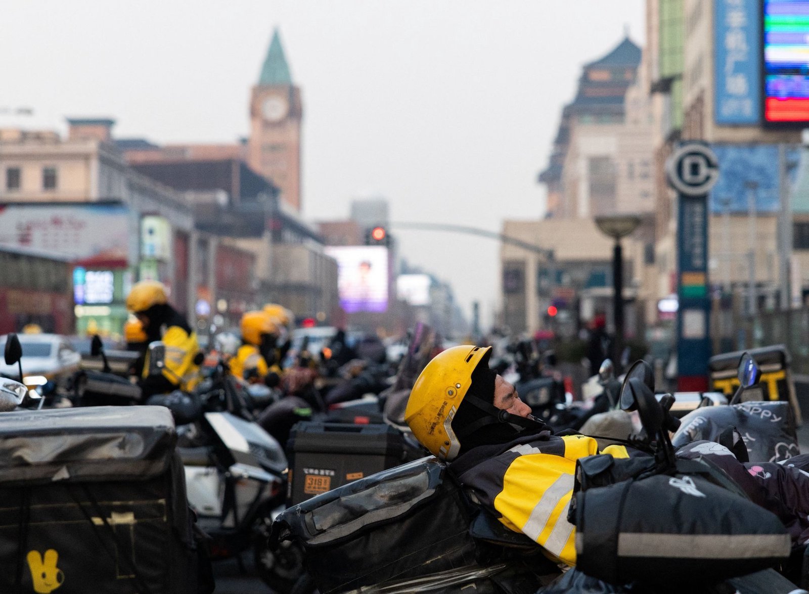 Gig economy spurs revival in Chinese worker's literature