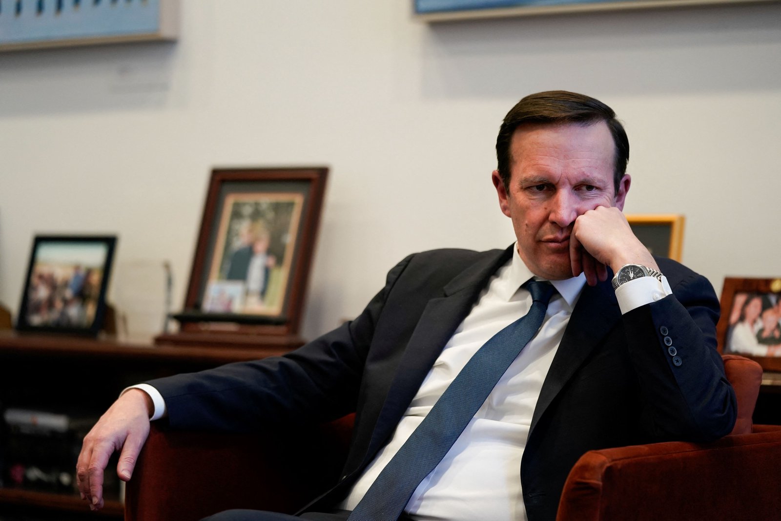 Chris Murphy vs. the cults