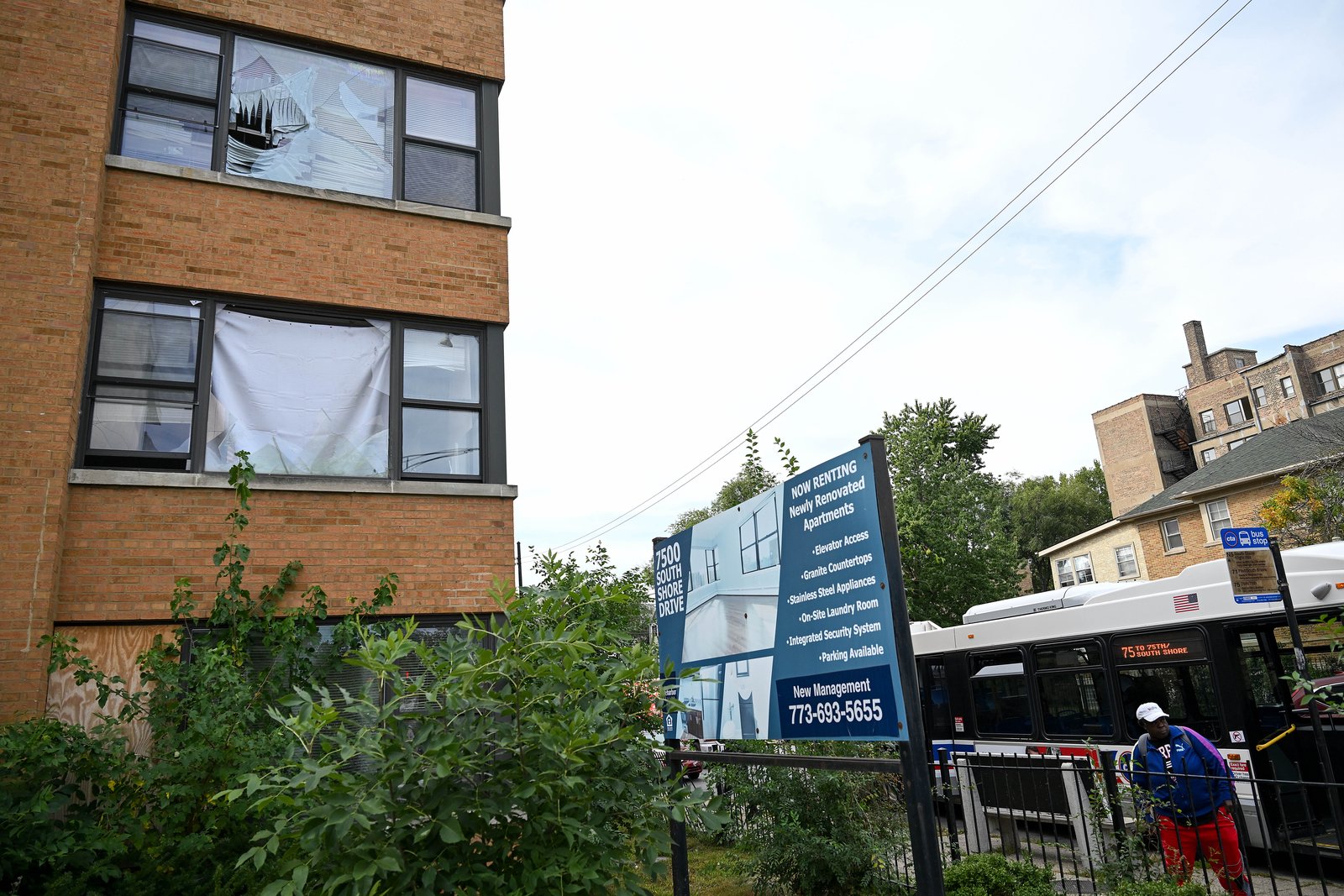 To Understand That Horrific Chicago Apartment Raid, Go Back in Time—to Texas