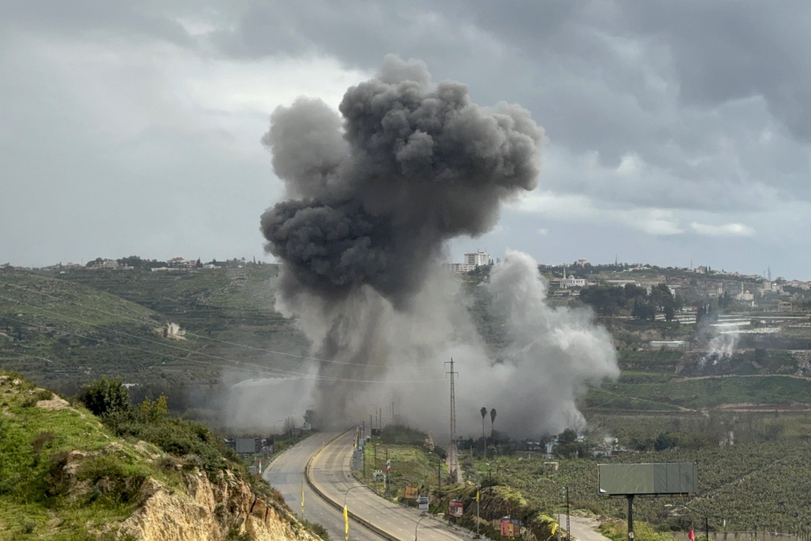 Israel Plans to Occupy Large Parts of Southern Lebanon