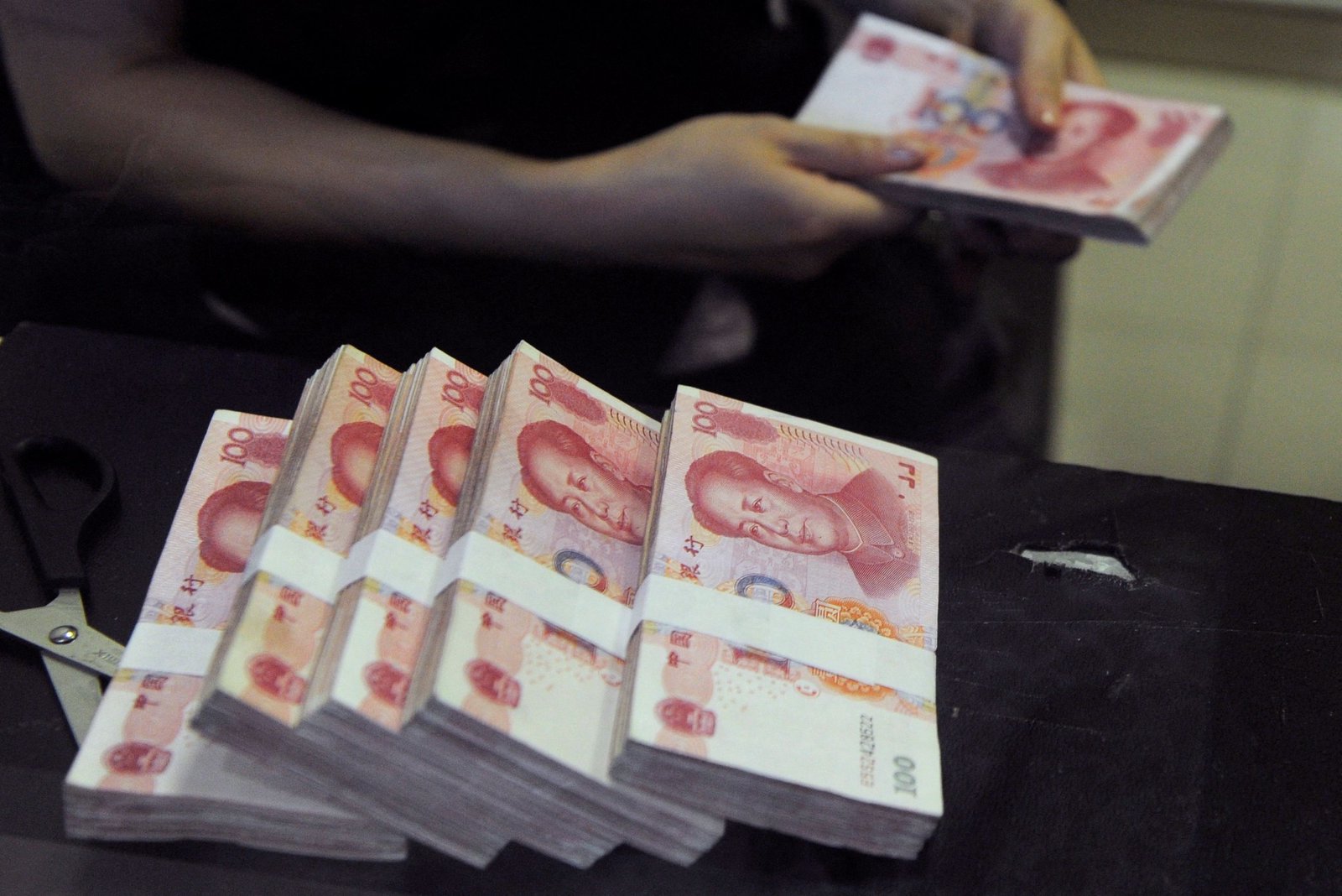 Yuan's growing clout undermines Washington