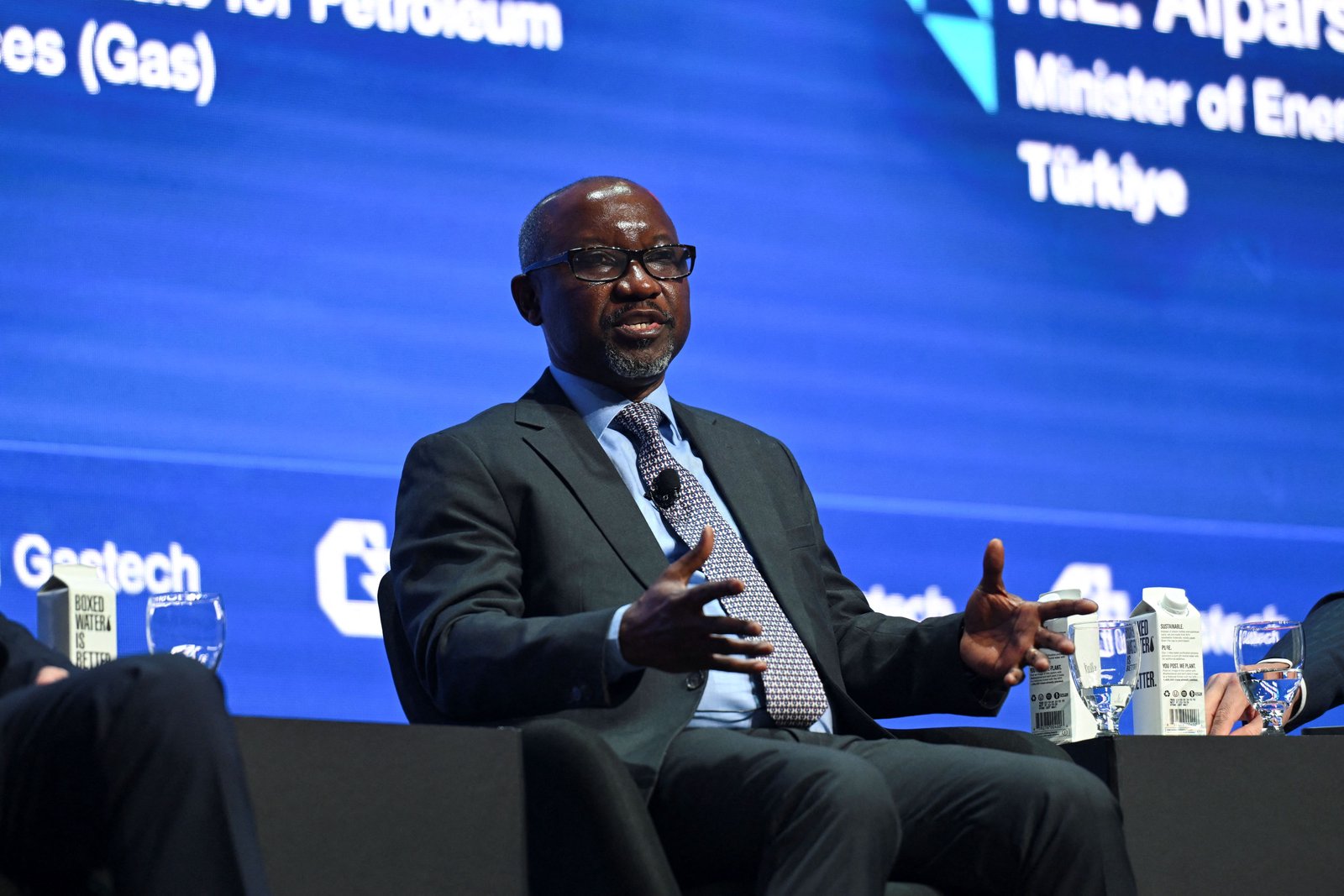 Nigeria approves $128 million payment for gas debts