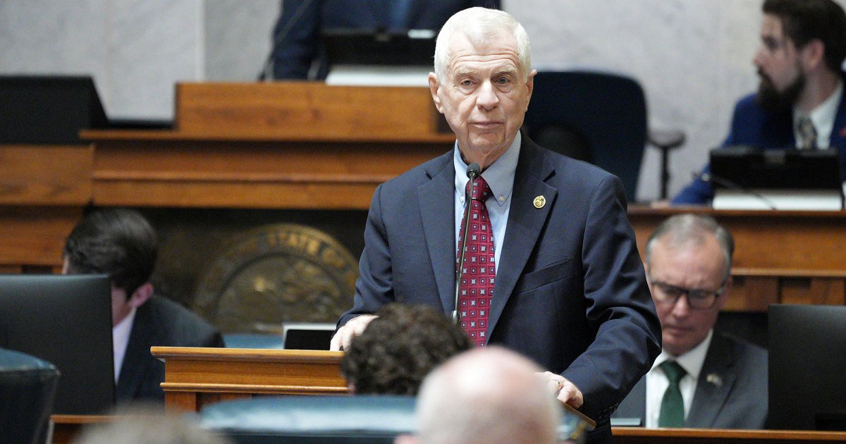 Trump Puts Screws on Indiana Senators to Greenlight GOP-Friendly Voting Map