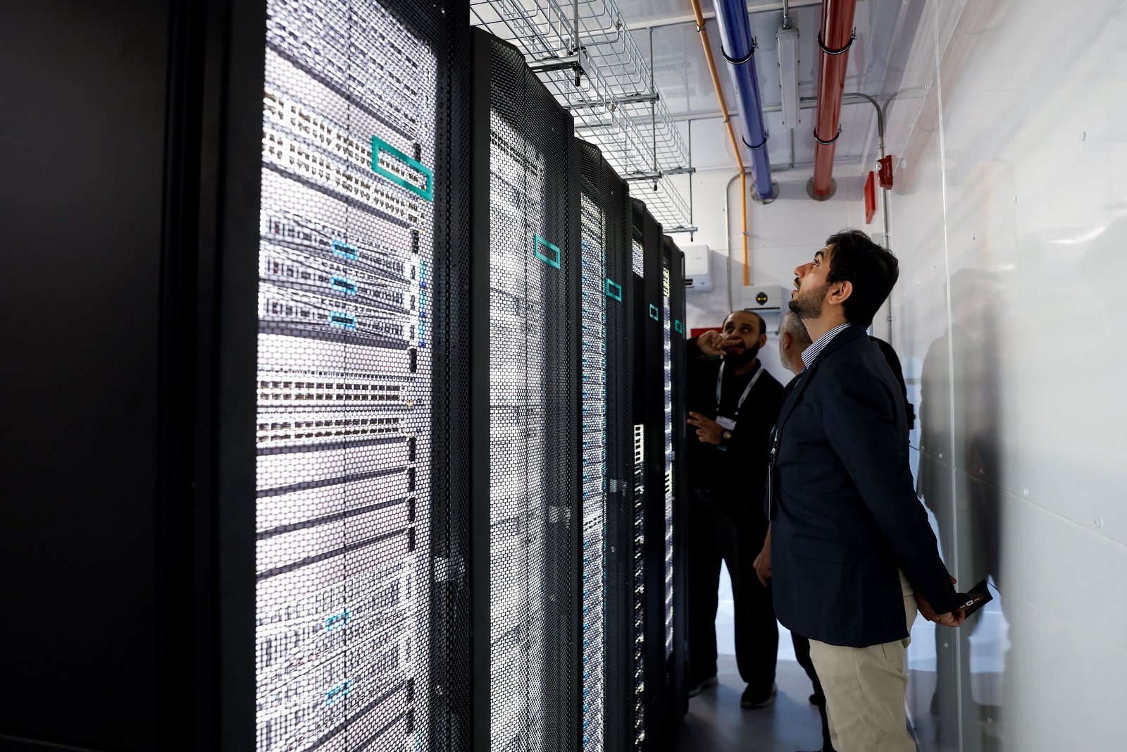 AI buildout upends emissions targets