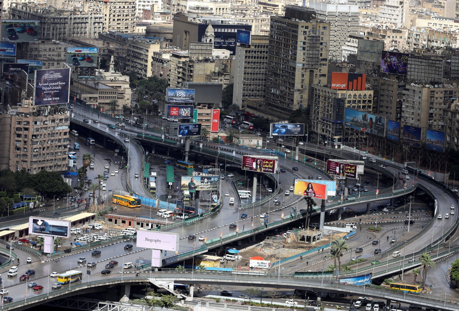 Cairo nightlife returns after a month of early-closure measures