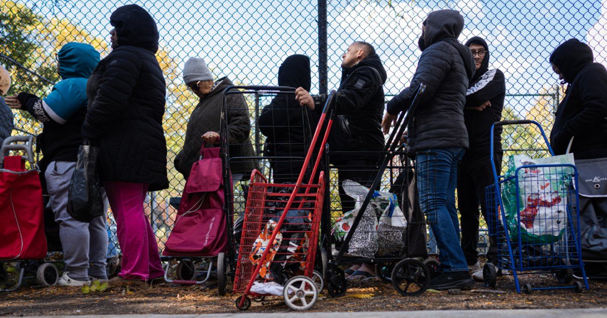 Trump Administration Agrees to Partially Fund SNAP Benefits
