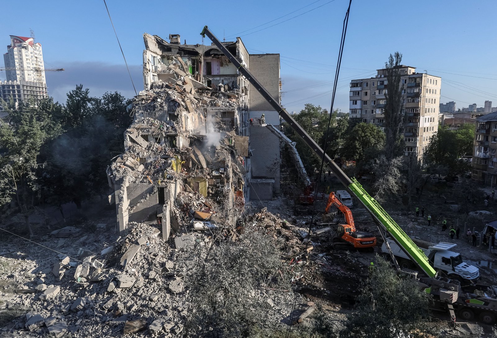 Russia retaliates with Ukraine strikes
