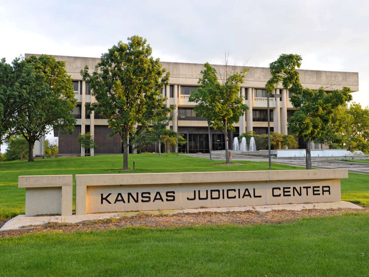 Kansas Amendment Battle Highlights Billionaires’ Efforts to Capture State Courts