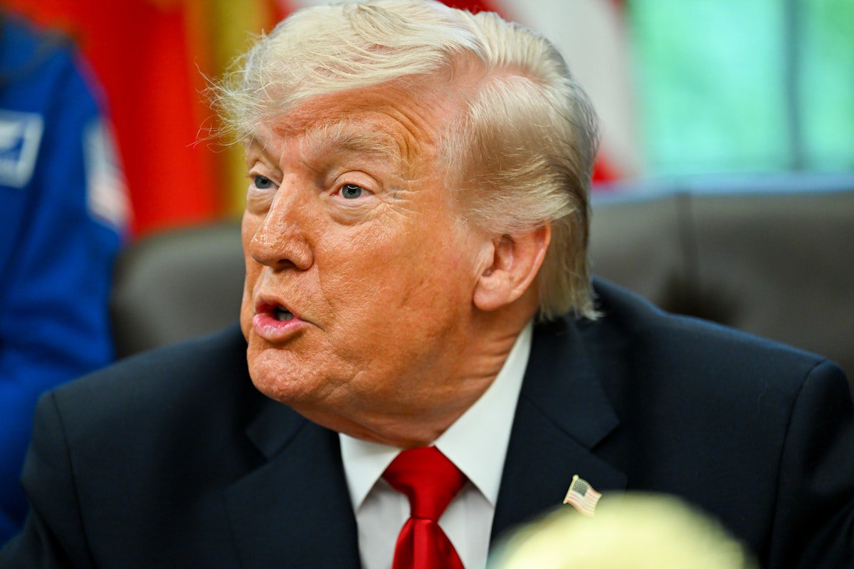 Ex–Mob Prosecutor Debunks Trump’s Main Claim in James Comey Indictment