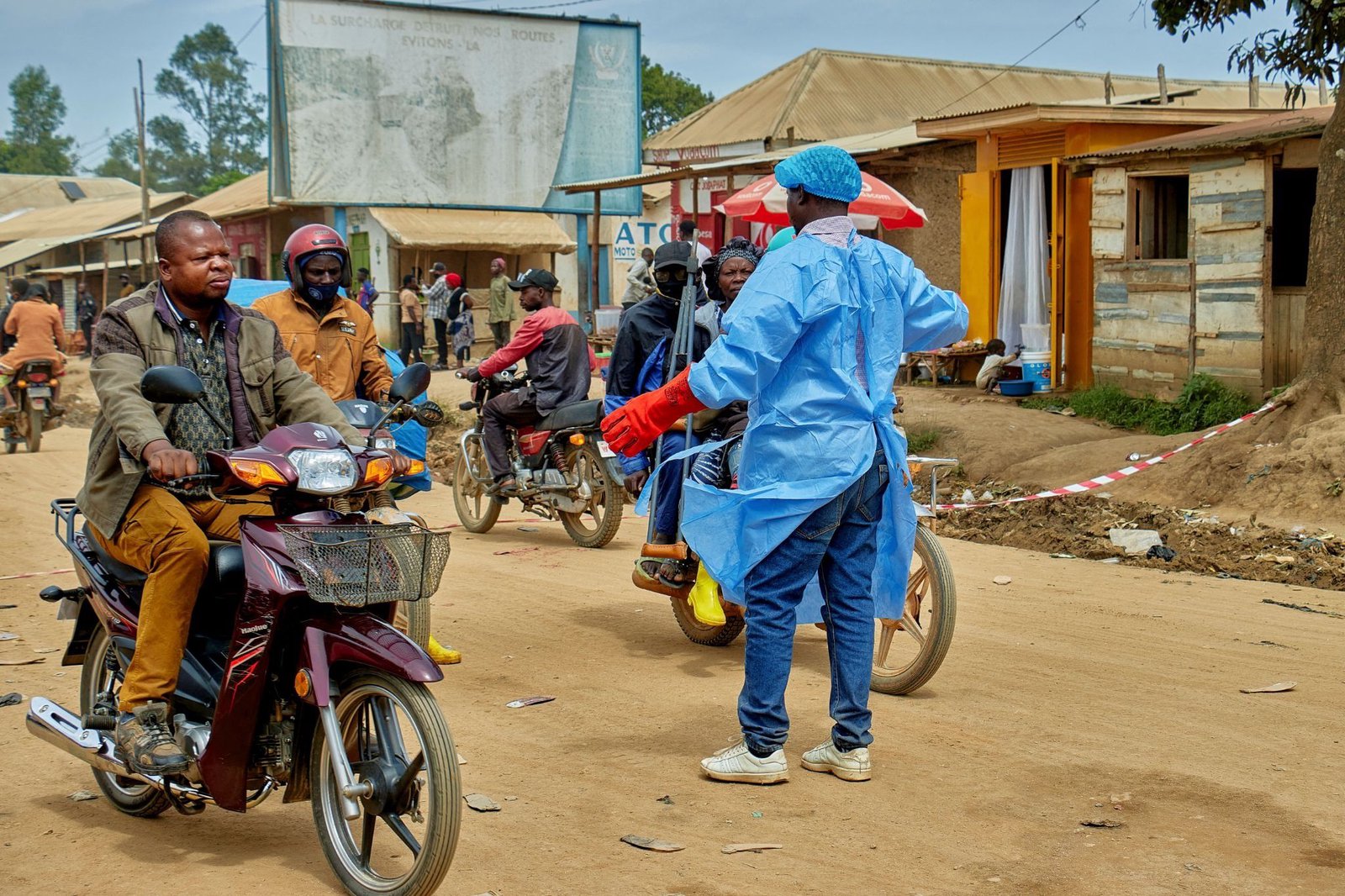 Misinformation fuels Ebola spread