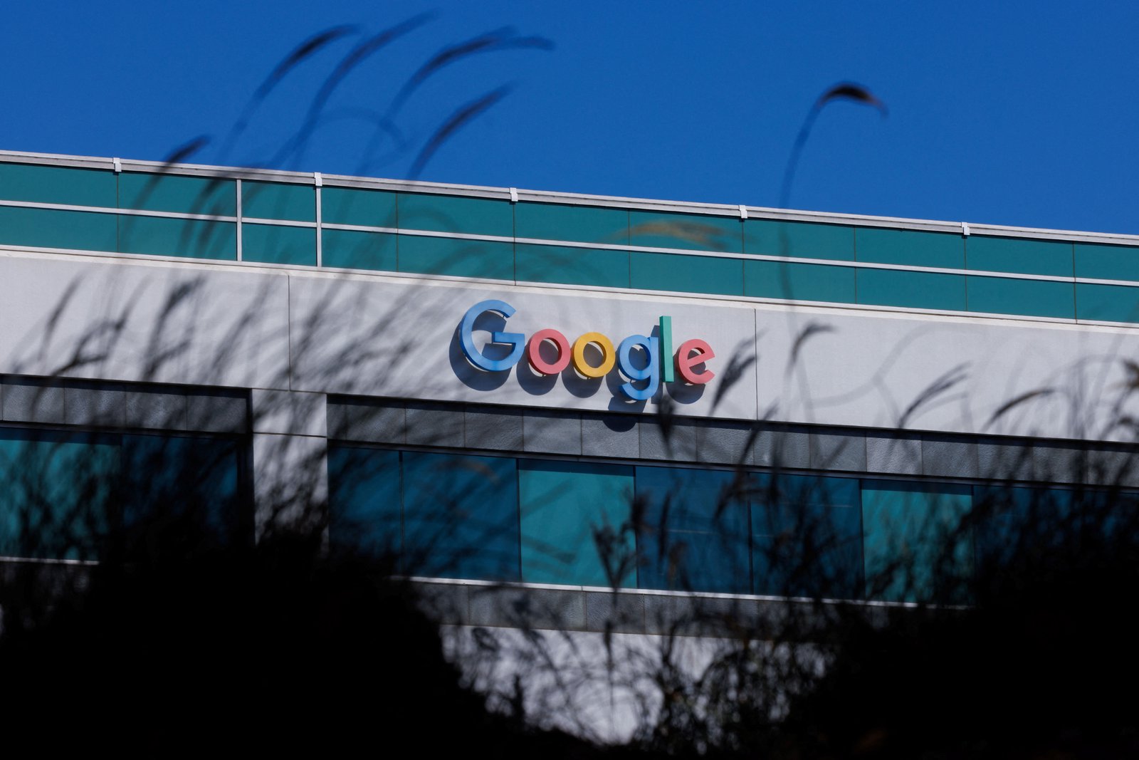 Big Tech spending soars