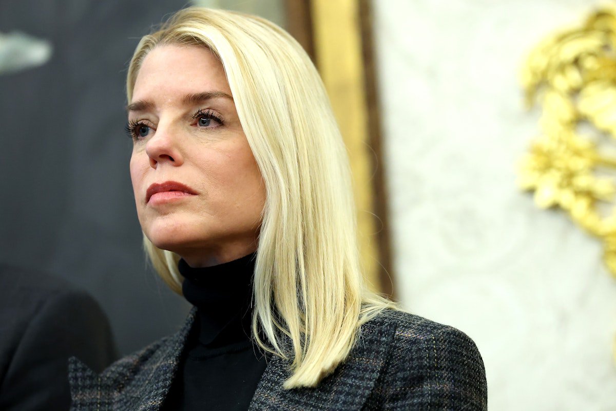 Trump Throws Pam Bondi Under the Bus on Georgia Election Office Raid