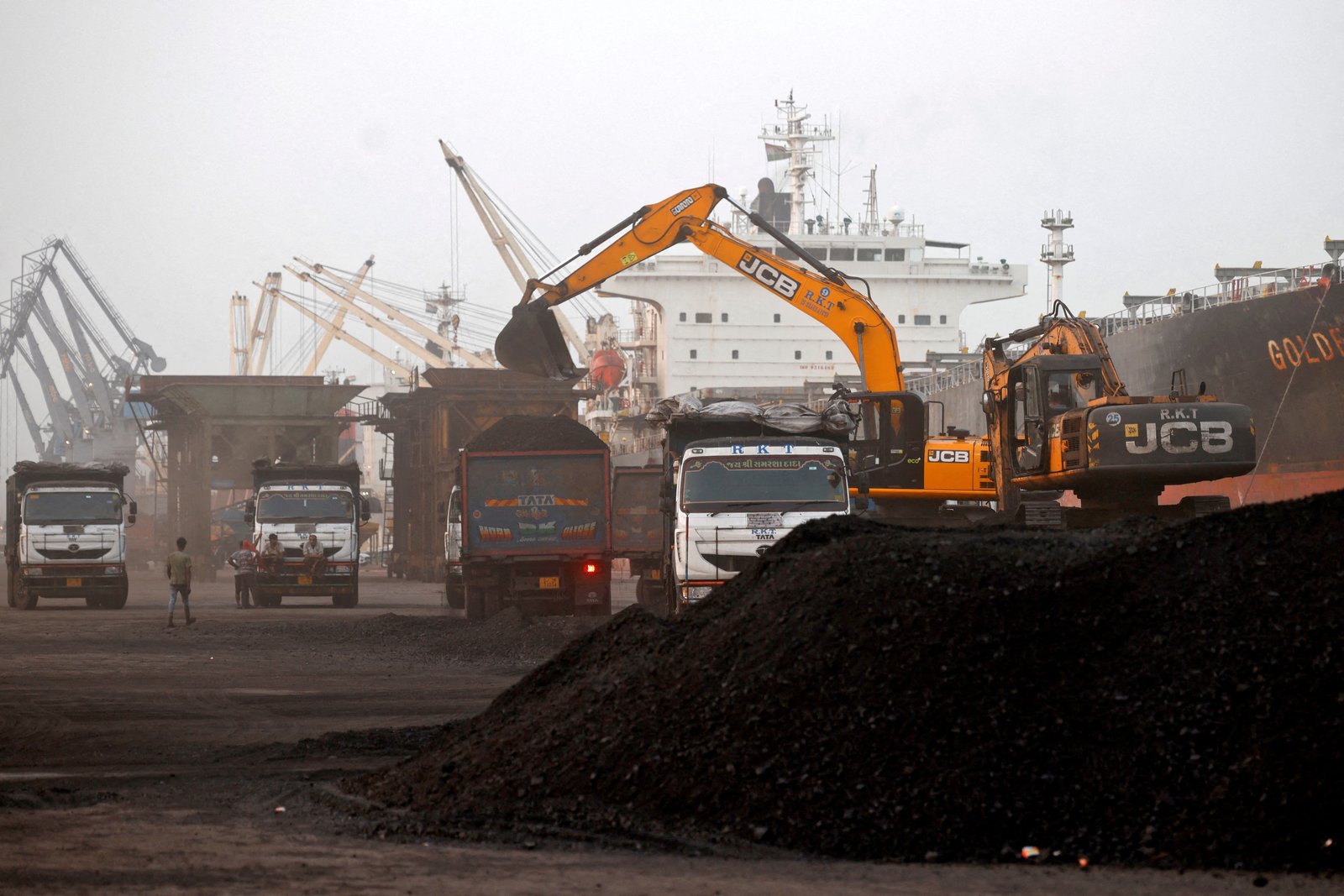 India’s delayed climate plan sets modest emission target