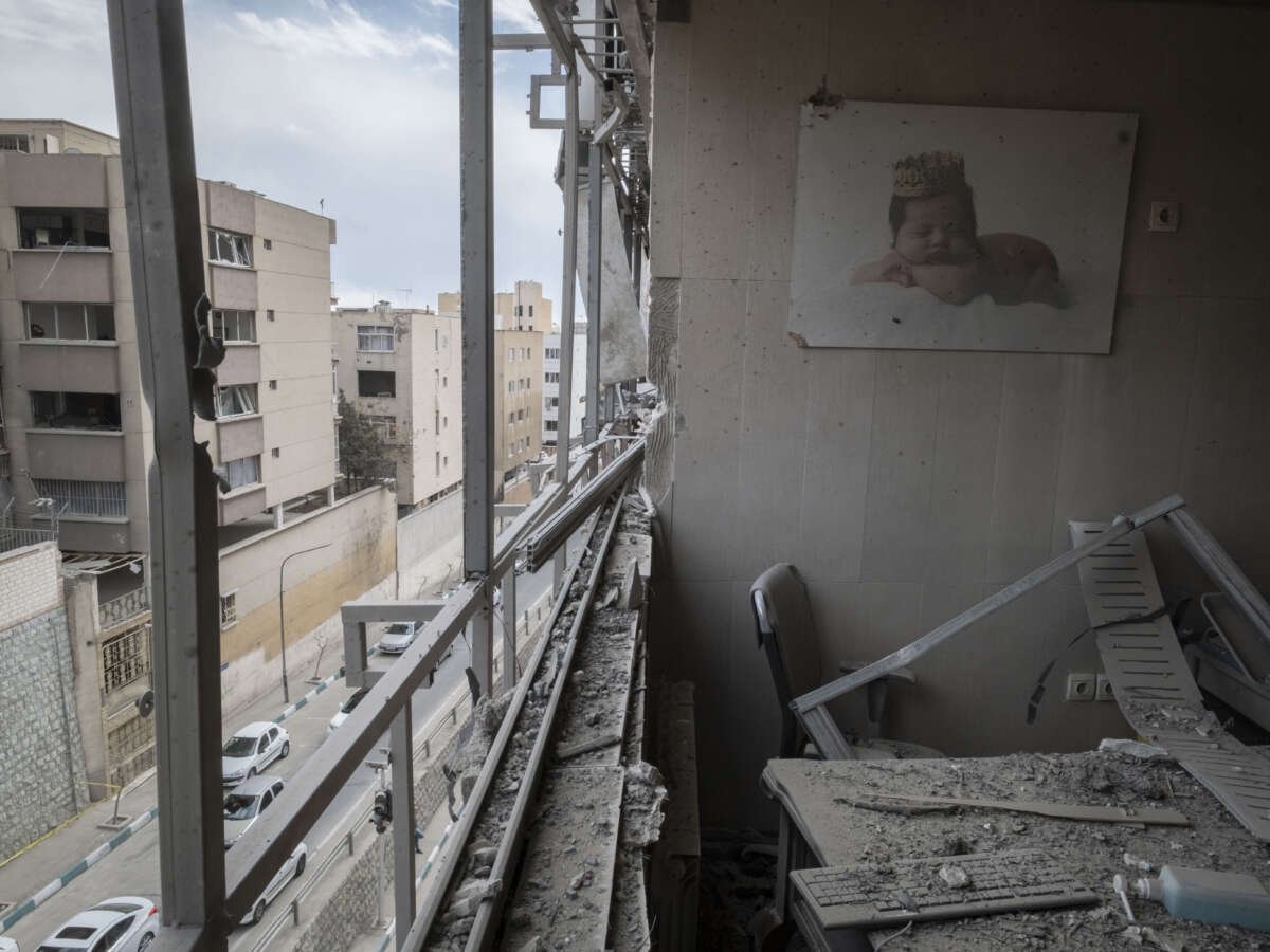 Kids Forced to Evacuate Hospital as US Ramps Up Attacks on Iran’s Civilian Areas