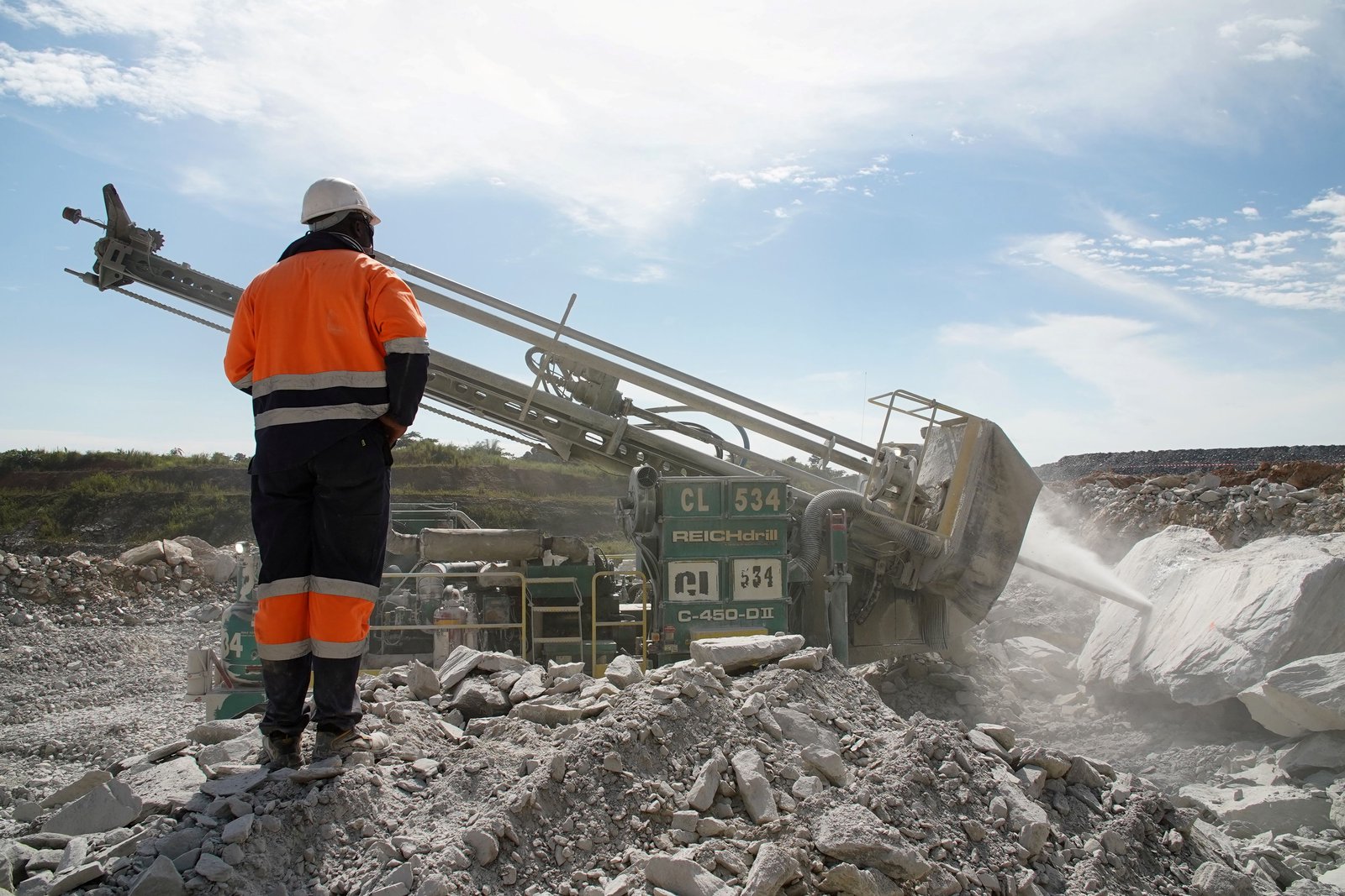 US’ aid-for-minerals strategy courts controversy
