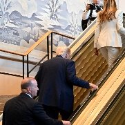 Trump Forced to Walk Up the Stairs, Alleges UN Sabotage