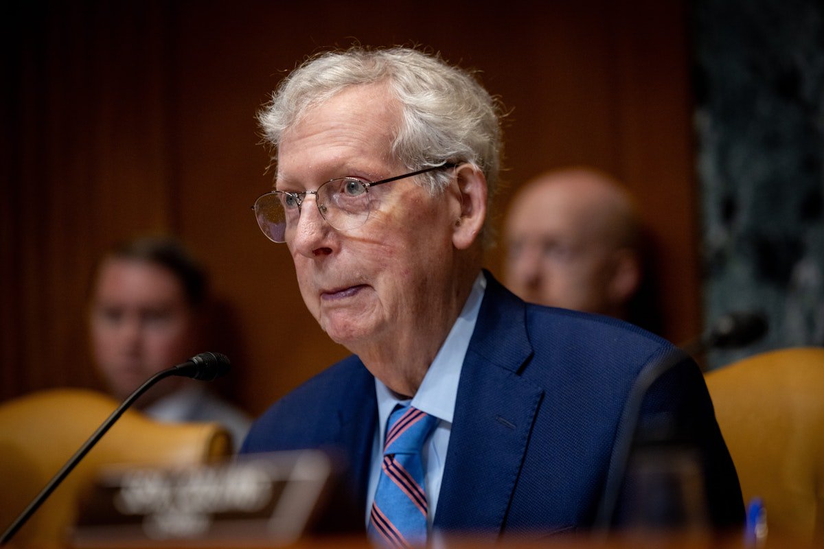 MAGA Is Pissed at Mitch McConnell’s Photographic Proof of Life