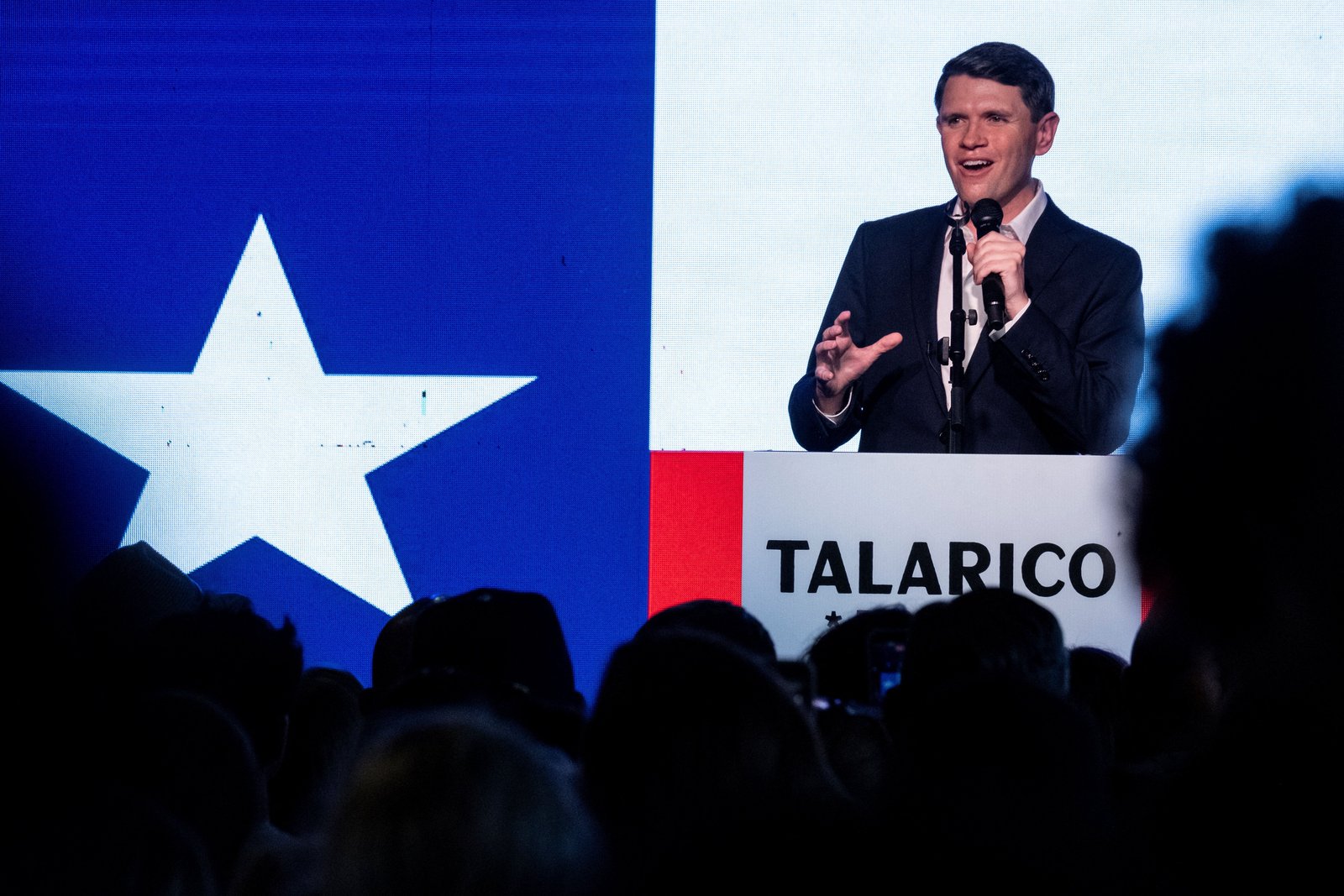 Talarico touts endorsement from man who accused Paxton of stealing his pen