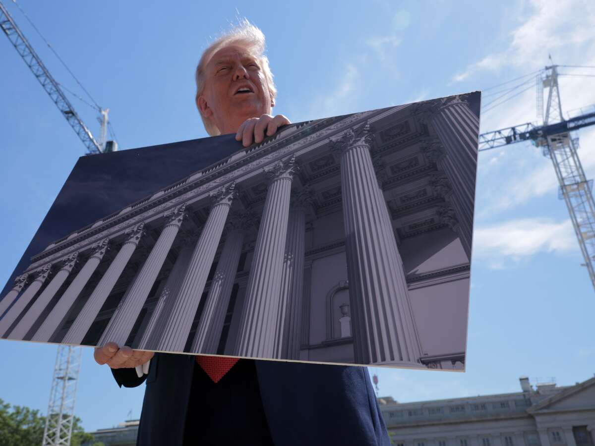 Fountains, Ballroom, and a Helipad: Trump’s White House Projects Cost Nearly $1B