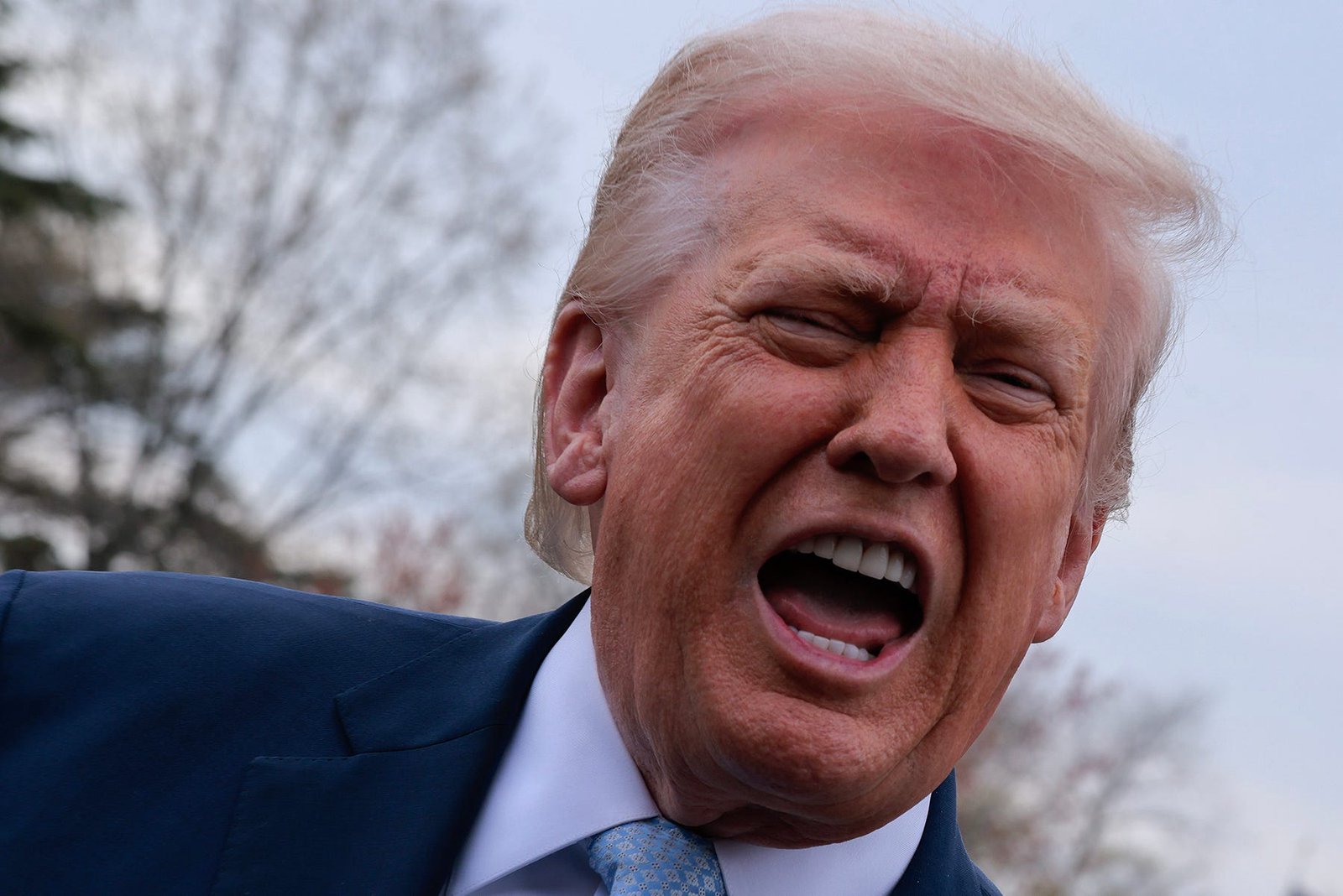 ‘I’m Glad He’s Dead’: Trump Spits on Robert Mueller’s Grave