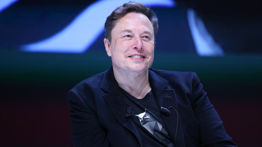 World's richest film bro very mad at Christopher Nolan over casting of fake 3,000-year-old woman