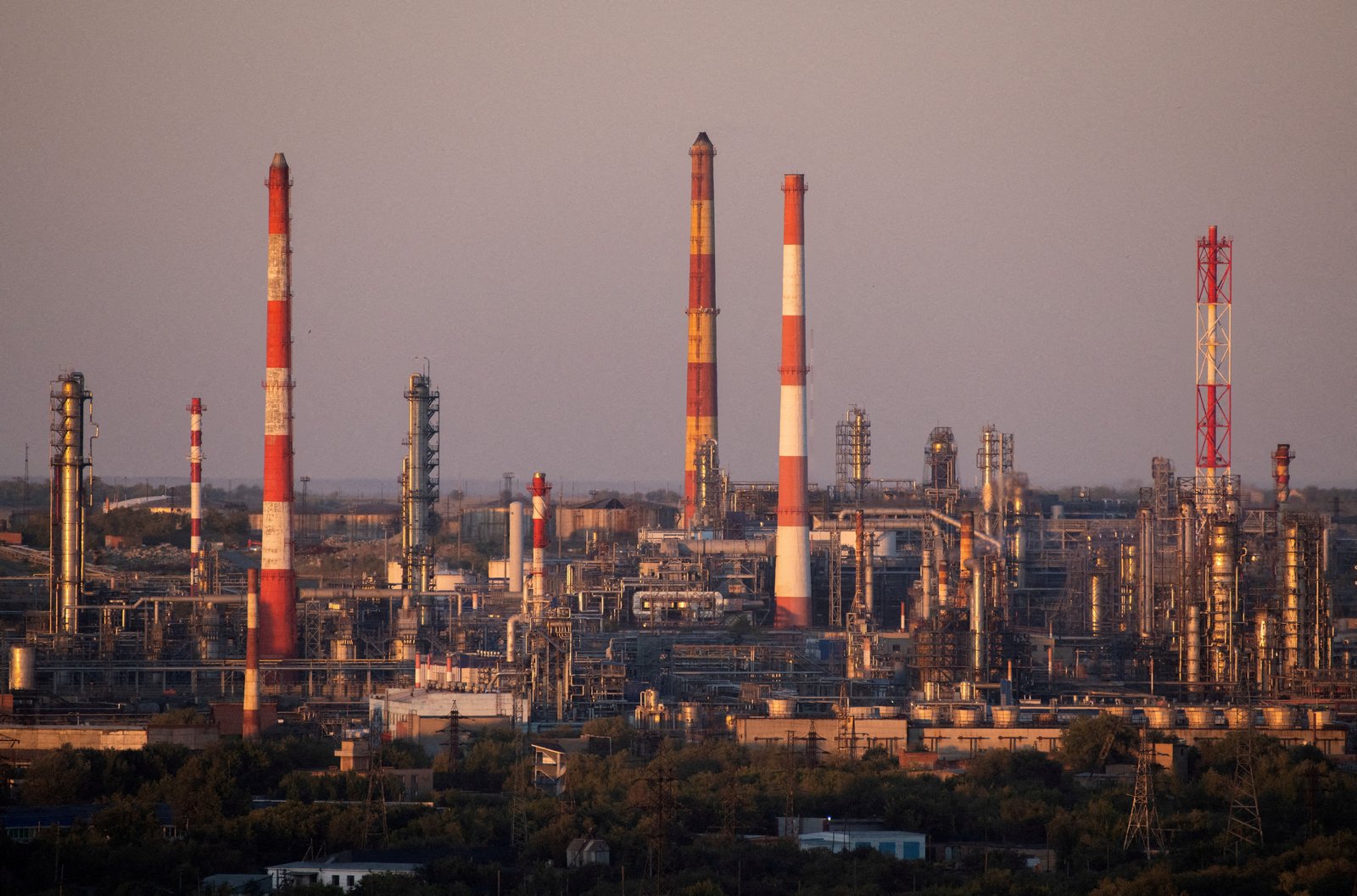 Russia’s oil and gas revenues expected to plummet